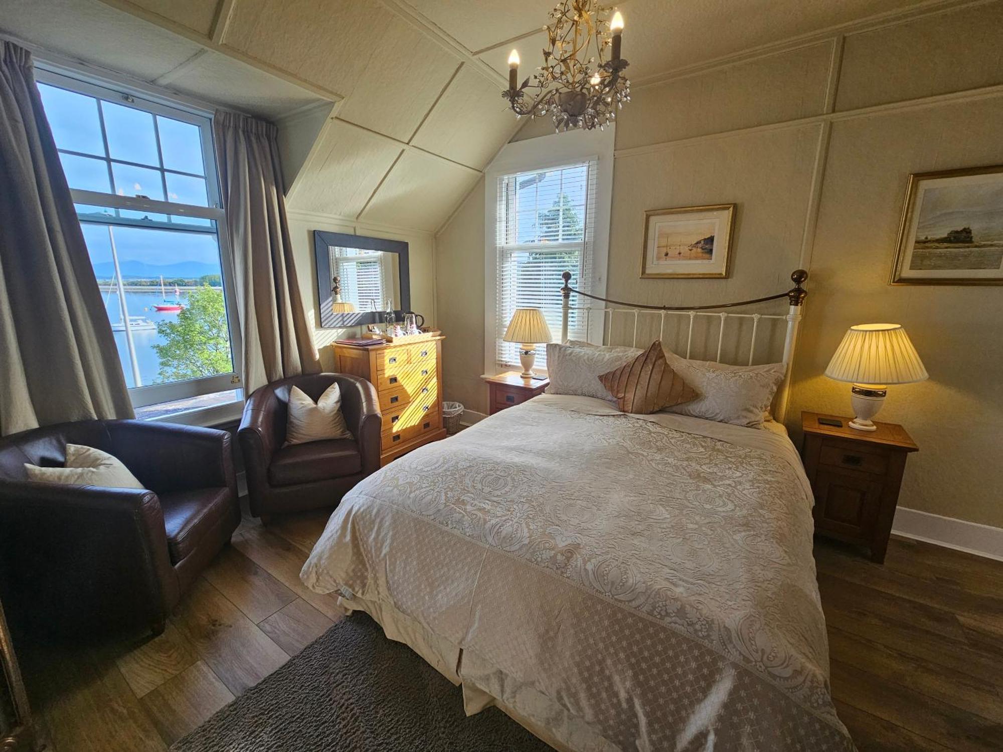 オーバン Ards House Bed & Breakfast エクステリア 写真
